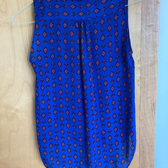 Cute blue patterned Zara top, size small - Picture 2 of 3